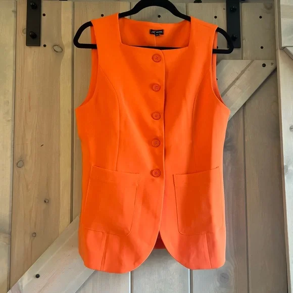 2/$40 NWT Michel Square Neck Vest Top - Picture 3 of 7